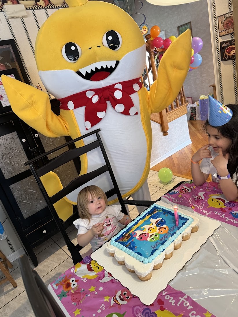Baby Shark mascot character for birthday parties in Fort Lauderdale
